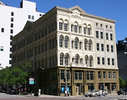 Downtown Milwaukee Dental Associates parking options.