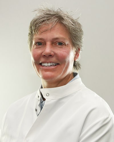 oral-surgeon-bernadette-wilson.jpg